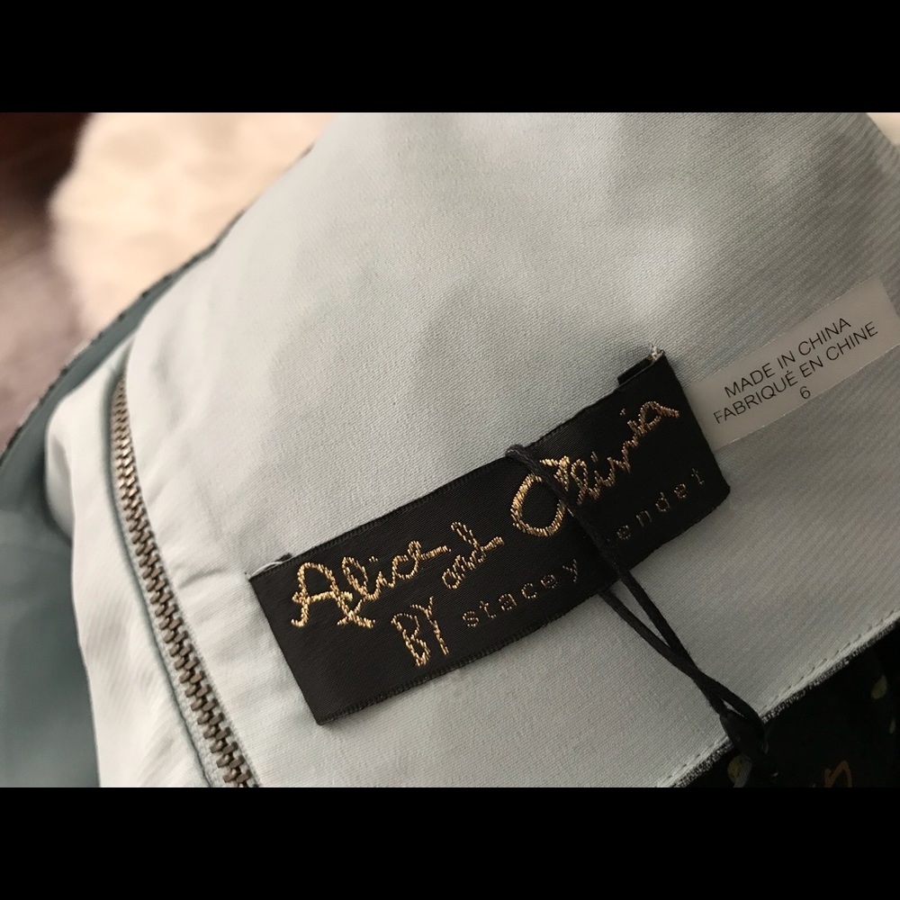 Alice And Olivia By Stacey Bendel Women's Crop - Picture 7 of 8